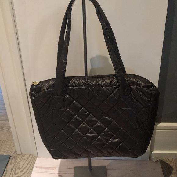 🌺🍀Black bag by laundry 👠 👠👠 - Picture 1 of 10